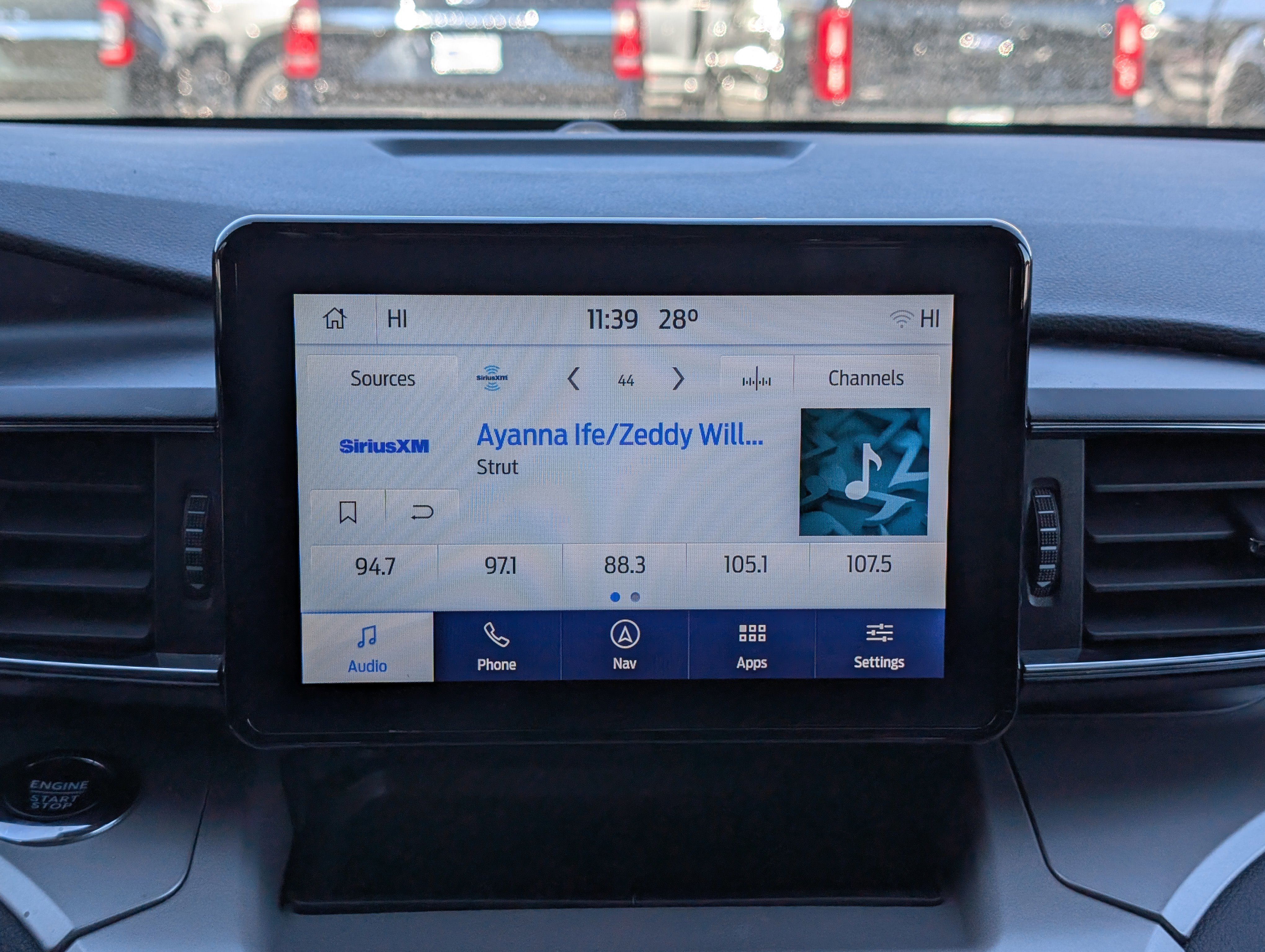 Certified 2022 Ford Explorer XLT w/ Equipment Group 202A image 31