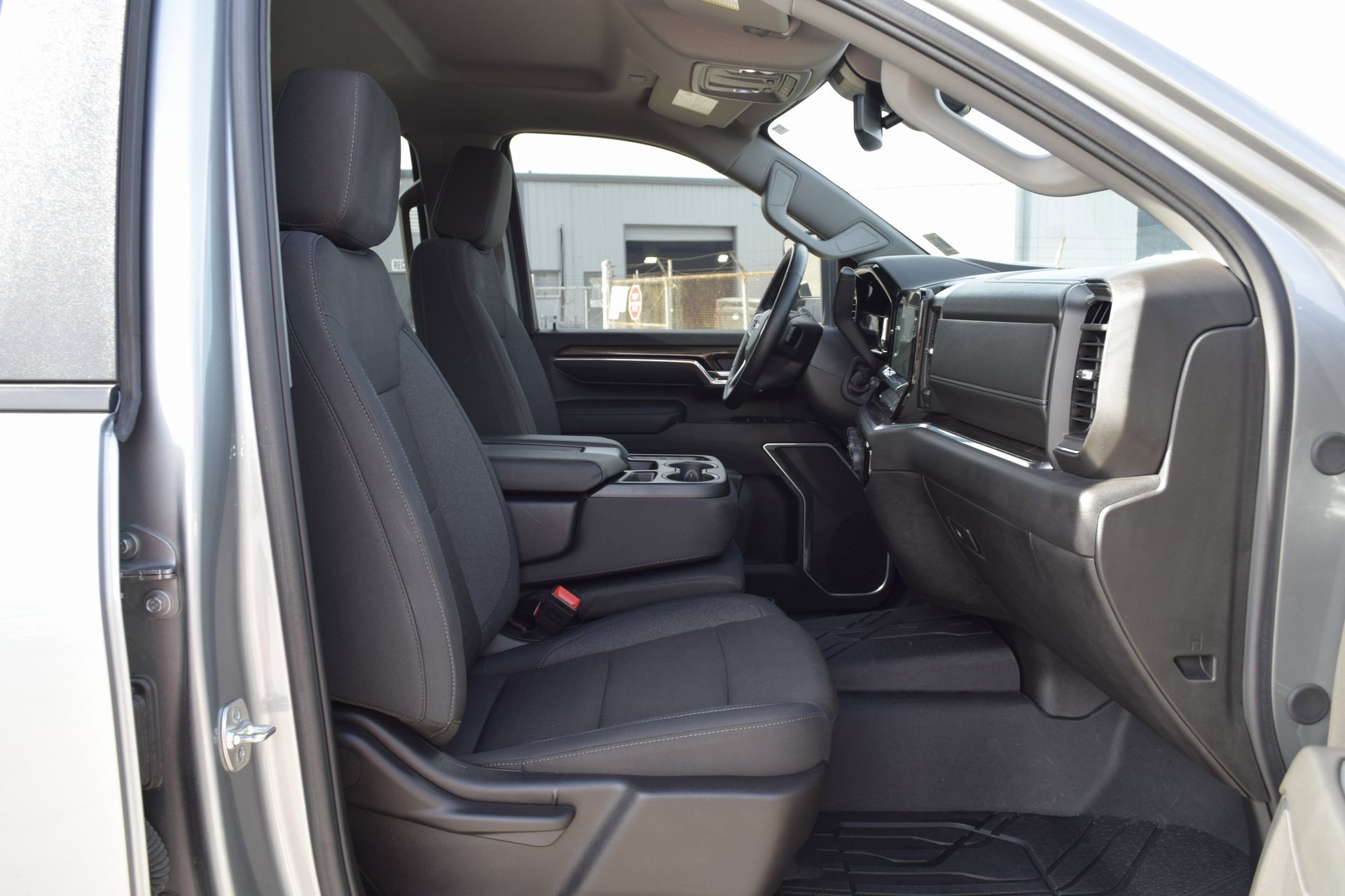 Used 2025 Chevrolet Silverado 2500 LT w/ Texas Edition image 23