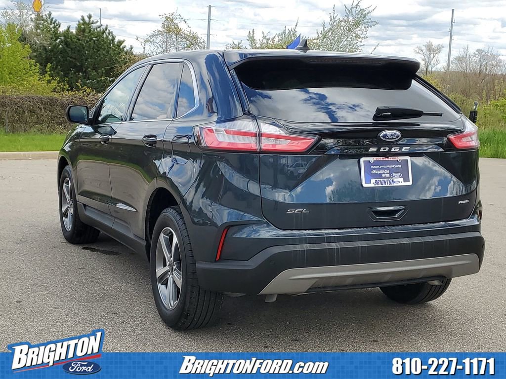 Certified 2024 Ford Edge SEL w/ Convenience Package AWD/4WD image 3