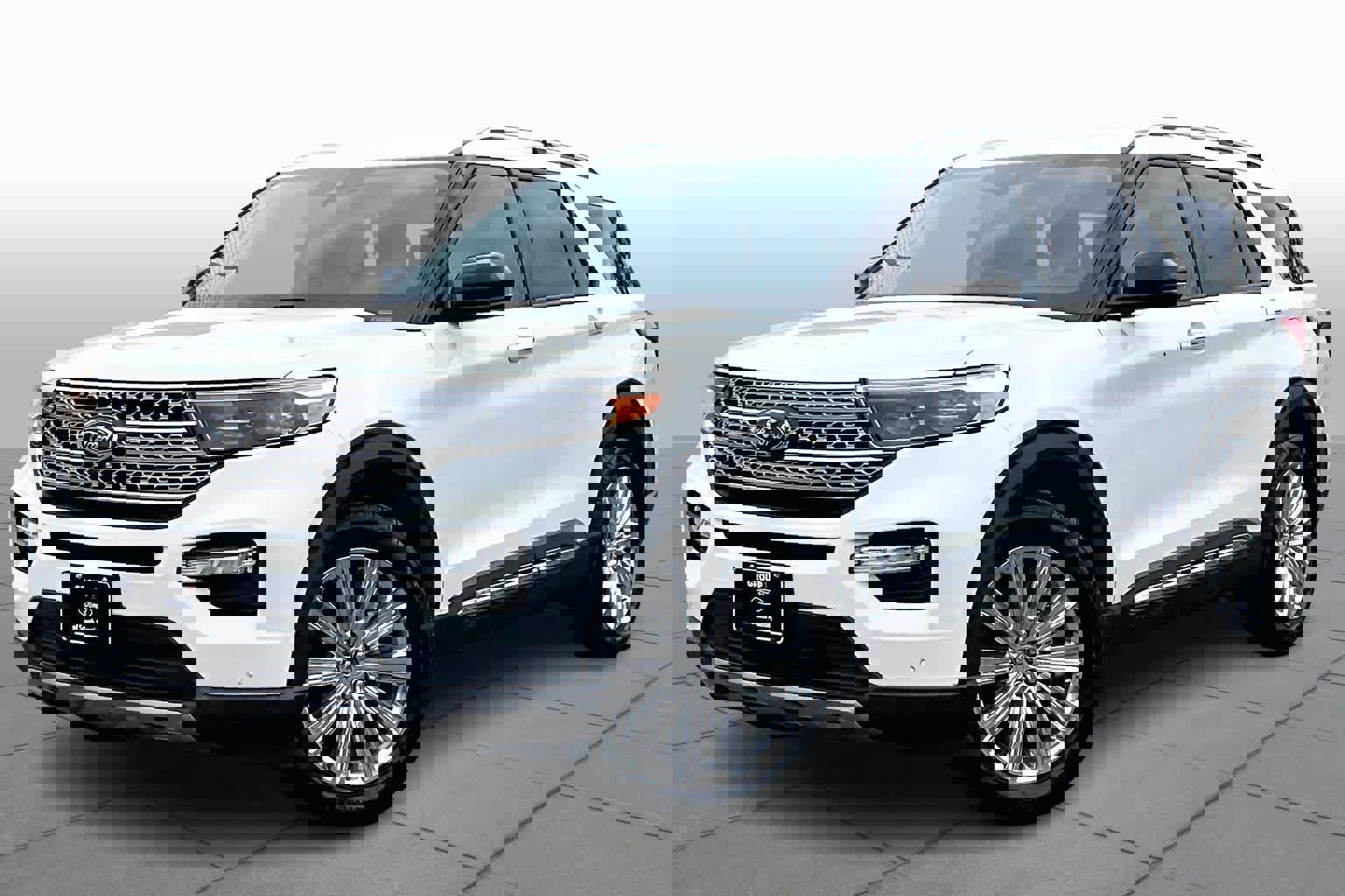 Certified 2023 Ford Explorer Limited w/ Limited Technology Package image 6