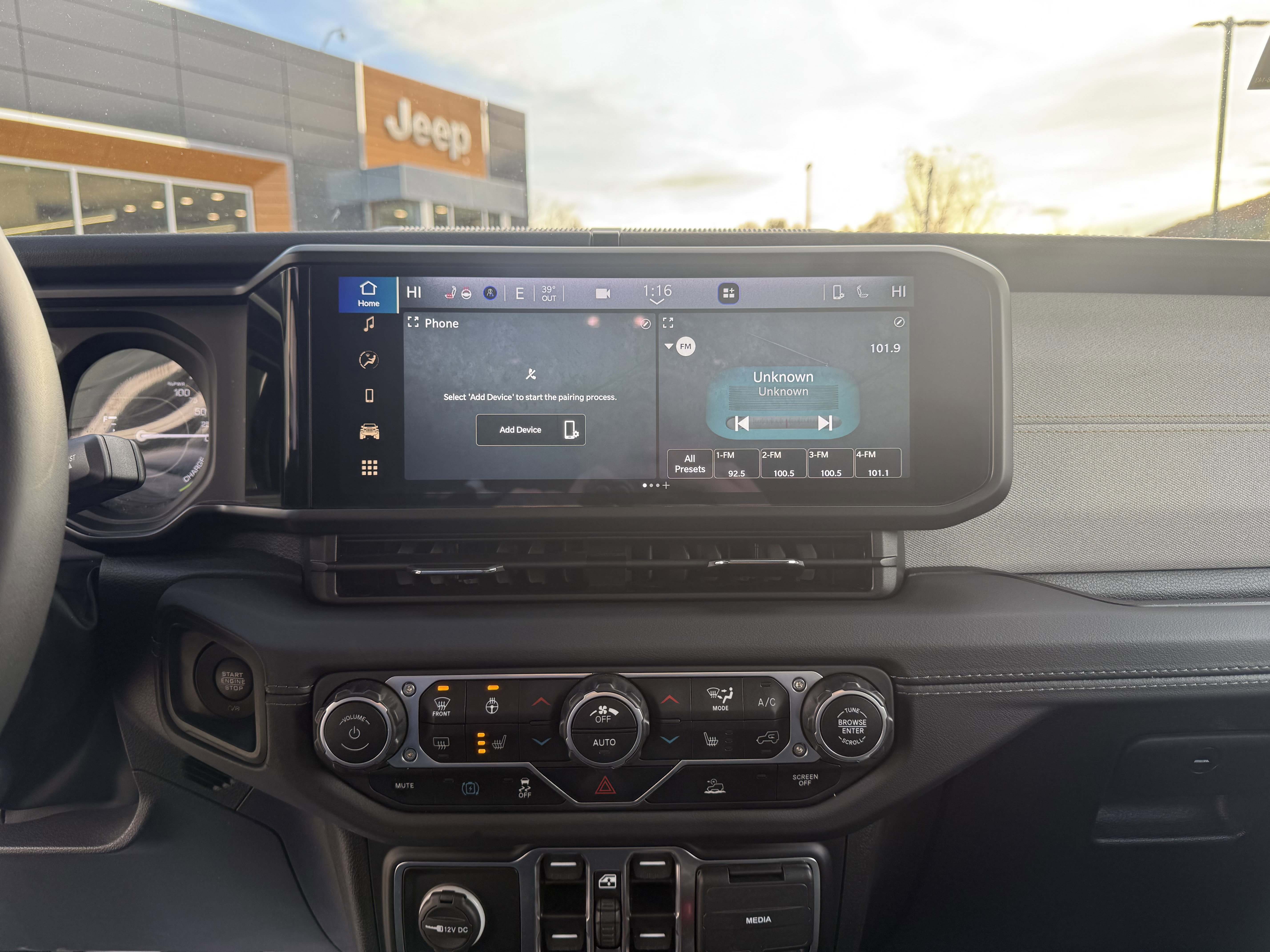 Used 2024 Jeep Wrangler Sahara 4xe image 14