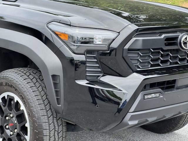 Used 2025 Toyota Tacoma TRD Off-Road w/ TRD Off Road Upgrade Package AWD/4WD image 7