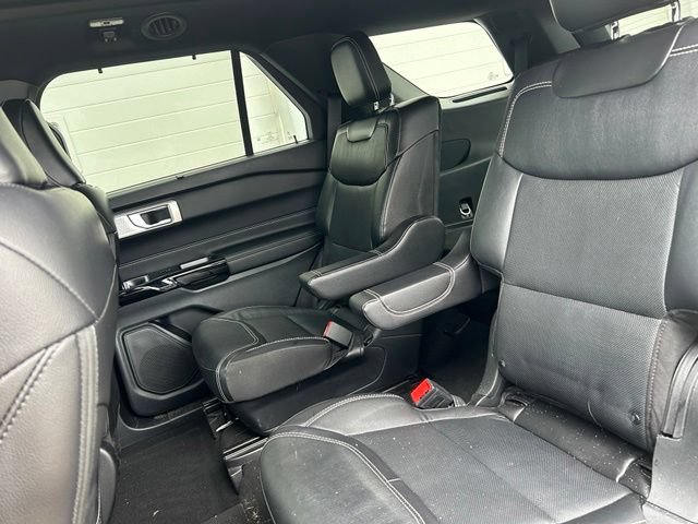 Certified 2024 Ford Explorer ST w/ Equipment Group 401A AWD/4WD image 9