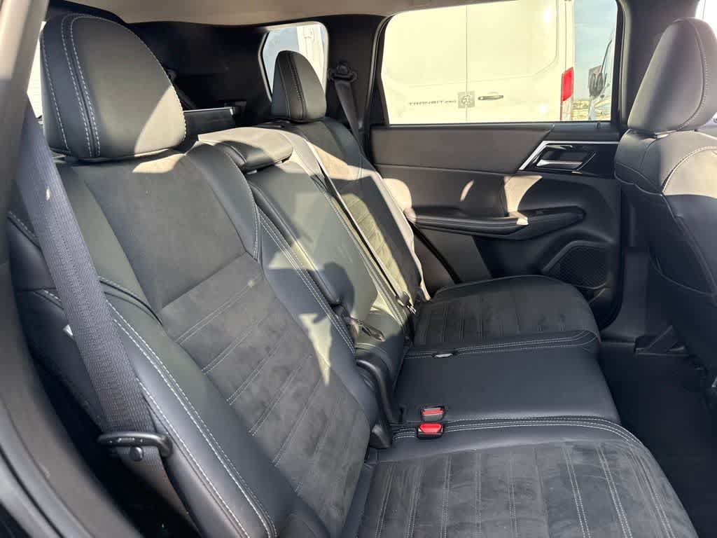 Used 2024 Mitsubishi Outlander SE FWD image 13