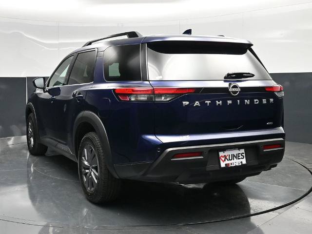 Used 2025 Nissan Pathfinder SV AWD/4WD image 8