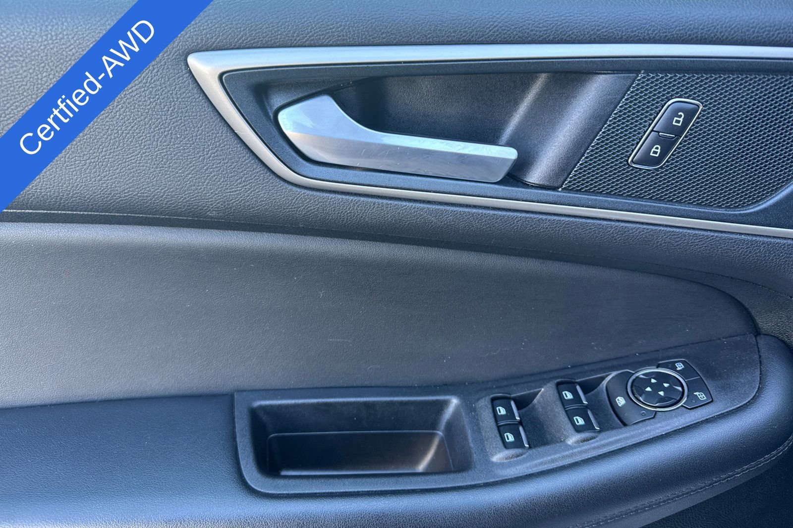Certified 2024 Ford Edge SEL AWD/4WD image 12