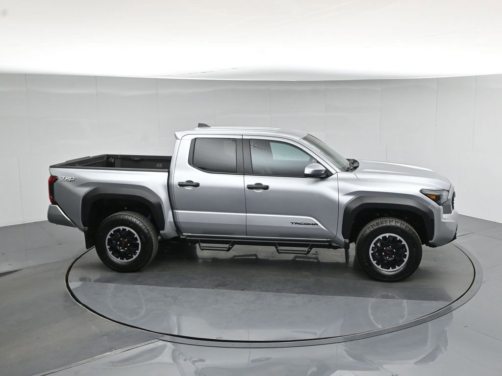 Used 2025 Toyota Tacoma TRD Off-Road image 10