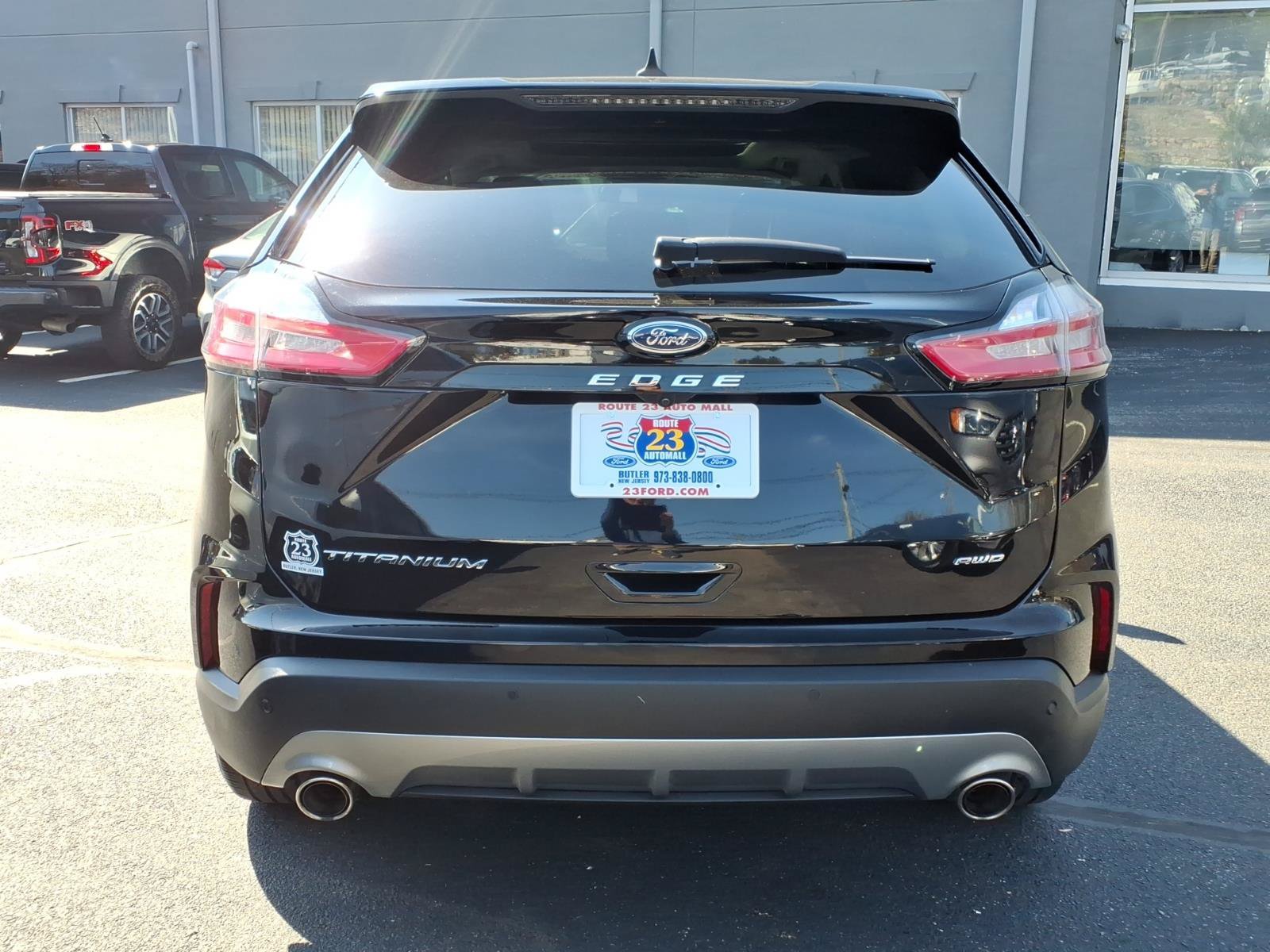Certified 2023 Ford Edge Titanium w/ Equipment Group 301A AWD/4WD image 7