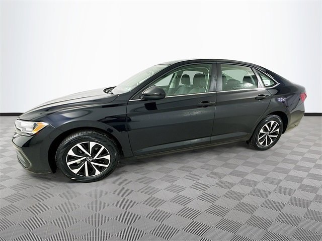 Used 2023 Volkswagen Jetta S image 2