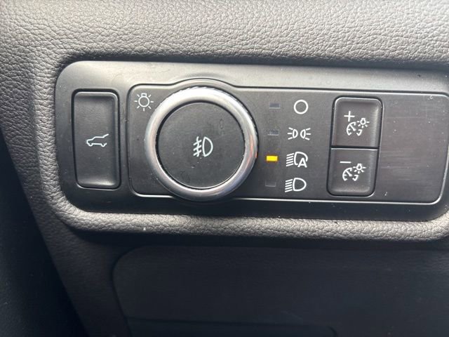 Certified 2024 Ford Explorer XLT w/ Equipment Group 202A image 15