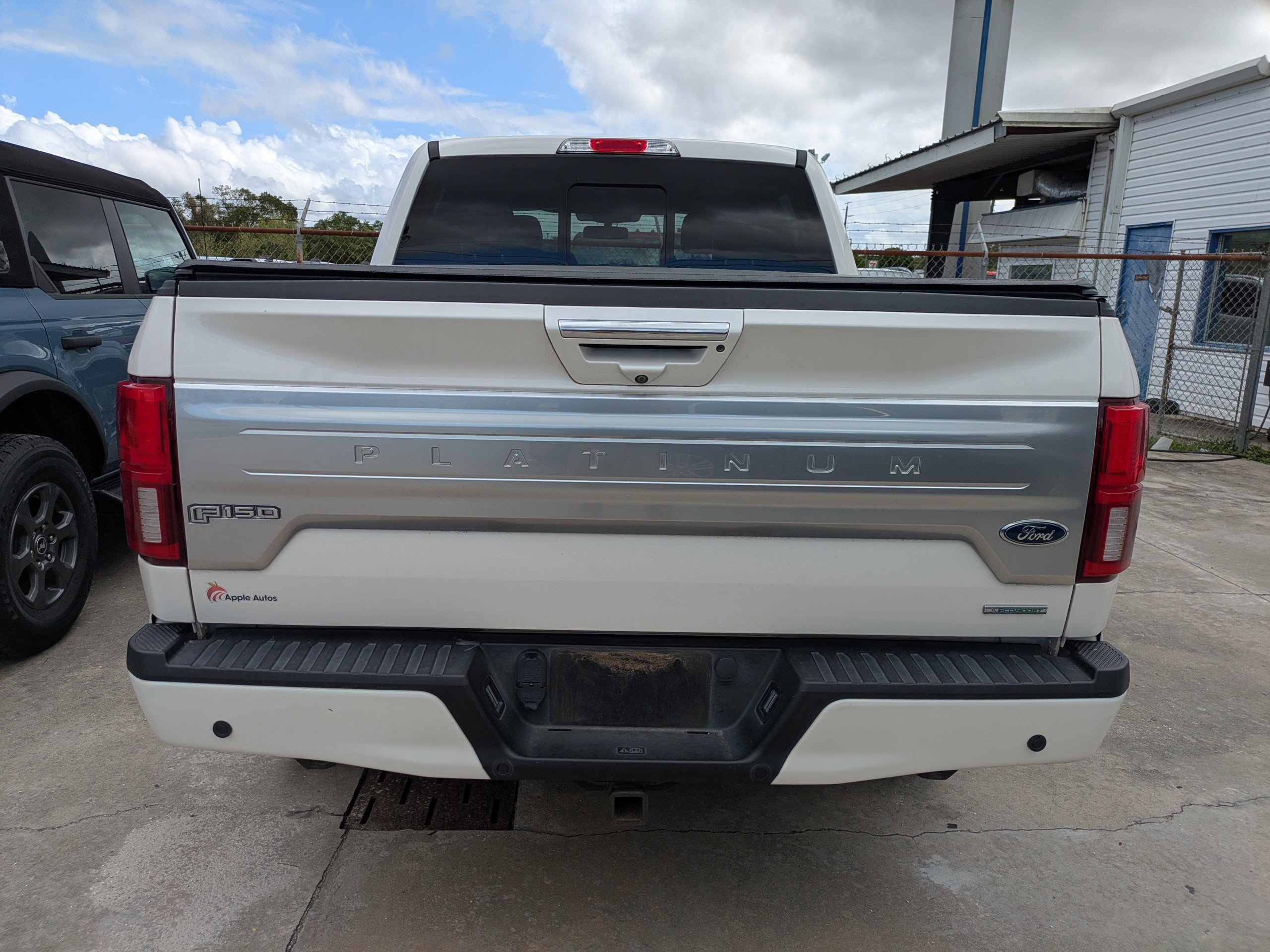 Certified 2019 Ford F150 Platinum w/ Equipment Group 701A Luxury AWD/4WD image 5