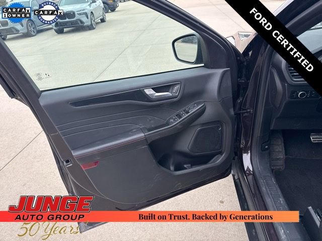Certified 2023 Ford Escape ST-Line w/ Tech Pack #1 image 22