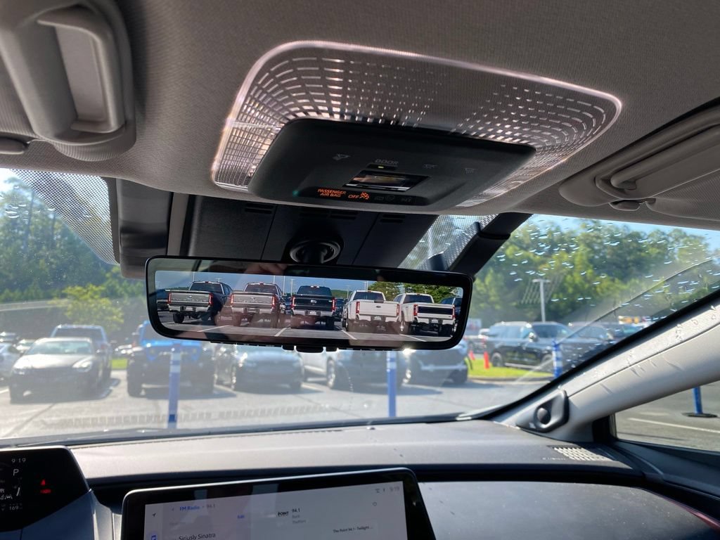 Used 2024 Toyota Prius Prime Premium FWD image 20