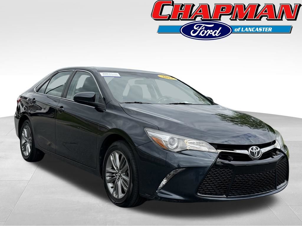 Used 2017 Toyota Camry SE w/ Moonroof Package FWD image 1