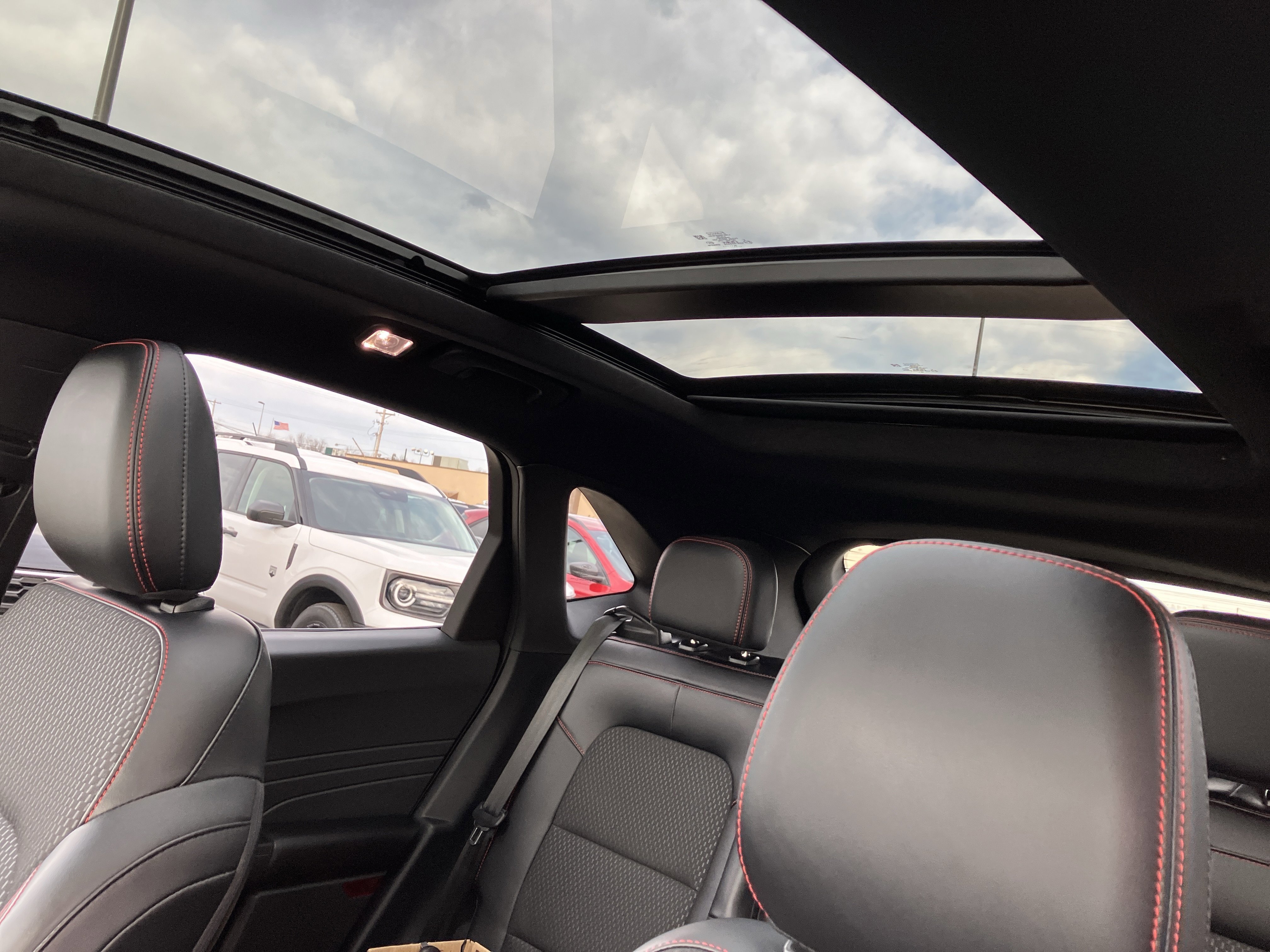 Certified 2023 Ford Escape ST-Line Select w/ Tech Pack #2 image 22