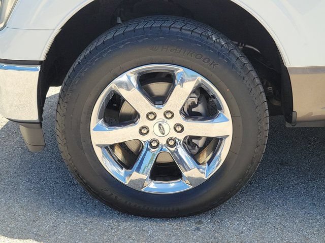 Certified 2021 Ford F150 Lariat w/ Equipment Group 502A High AWD/4WD image 4