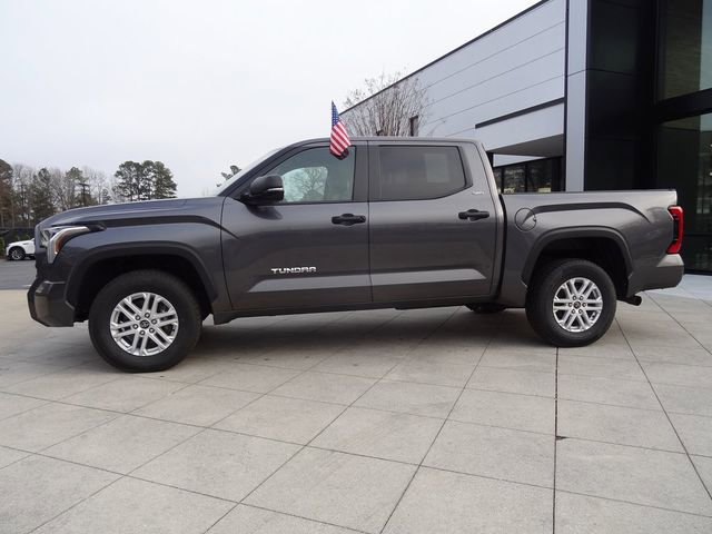 Used 2024 Toyota Tundra SR5 w/ SR5 Convenience Package AWD/4WD image 7