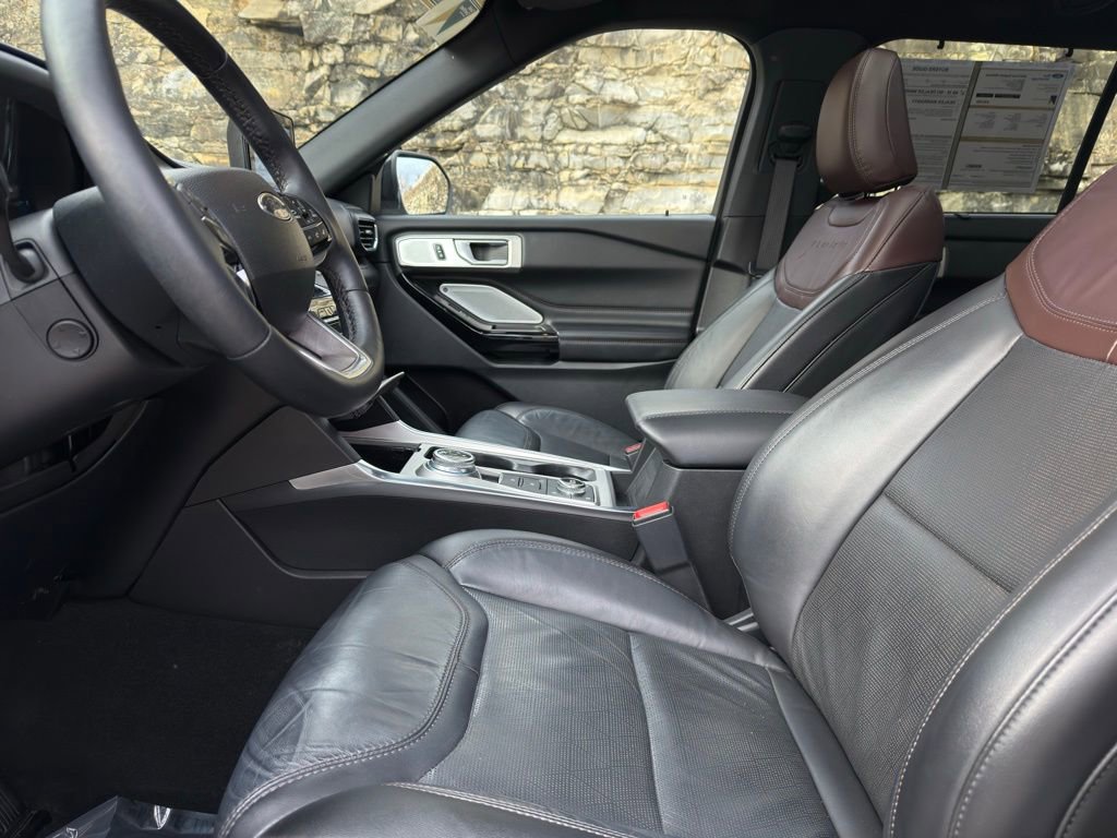 Certified 2023 Ford Explorer Platinum w/ Technology Package image 22