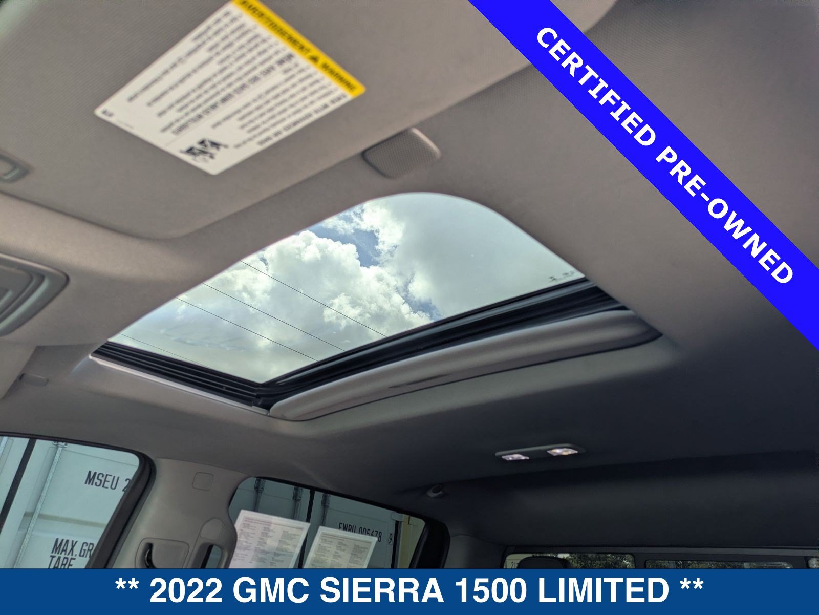 Used 2022 GMC Sierra 1500 SLT w/ SLT Premium Plus Package AWD/4WD image 30