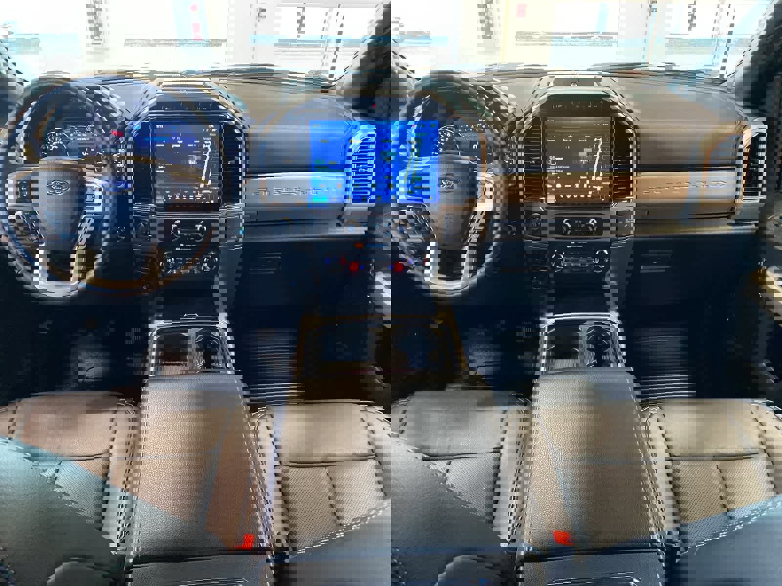 Certified 2022 Ford F350 Lariat w/ Lariat Ultimate Package image 14