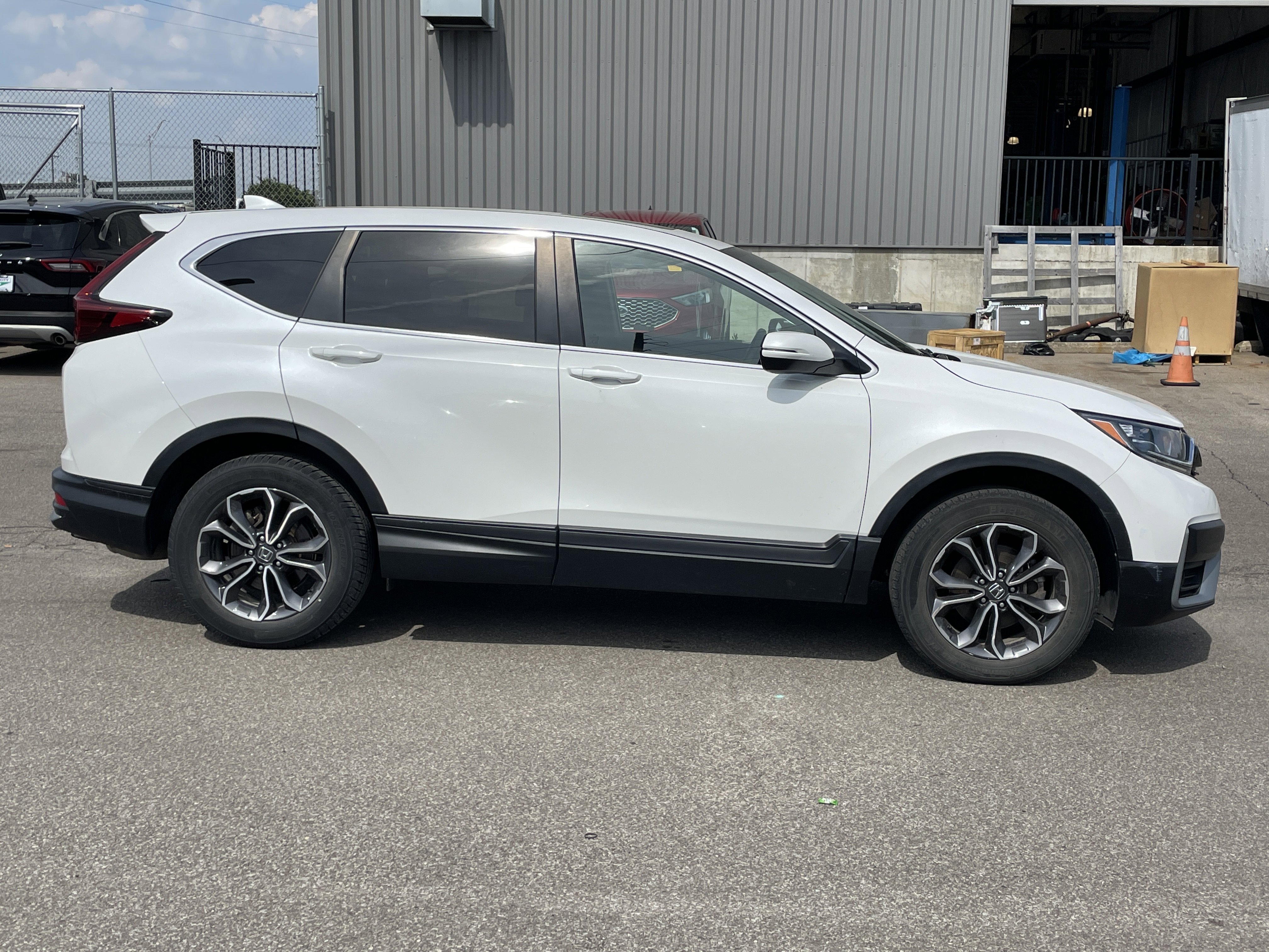 Used 2022 Honda CR-V EX-L image 3