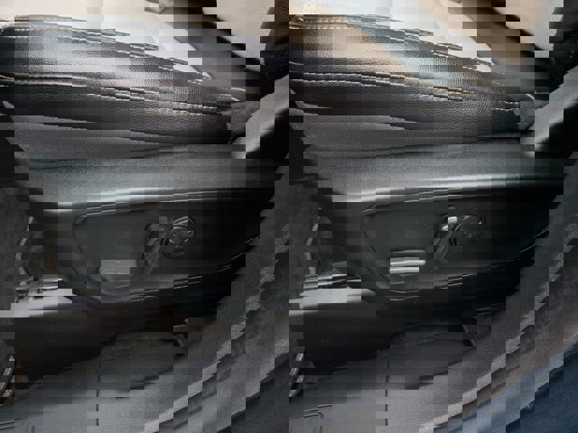 Certified 2022 Ford Escape Titanium w/ Titanium Elite Package image 20