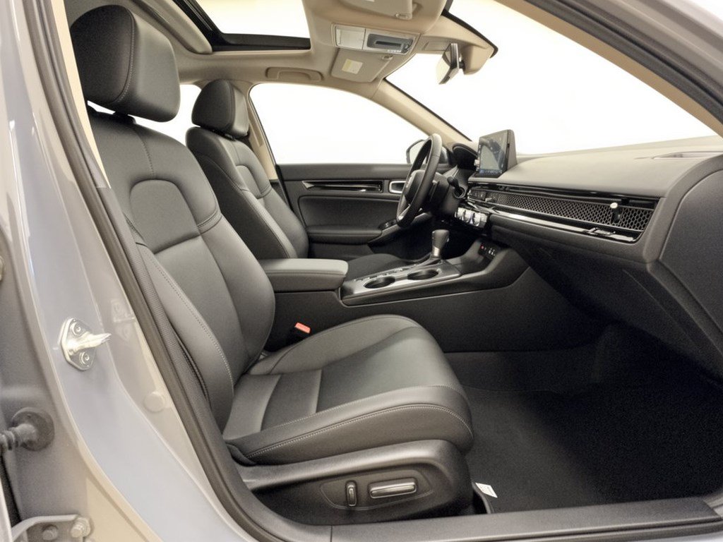Used 2024 Honda Civic Touring image 30