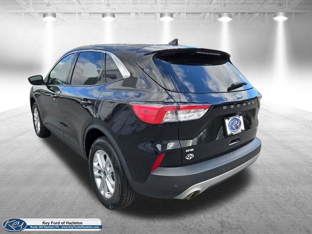 Certified 2021 Ford Escape SE w/ Cold Weather Package AWD/4WD image 8