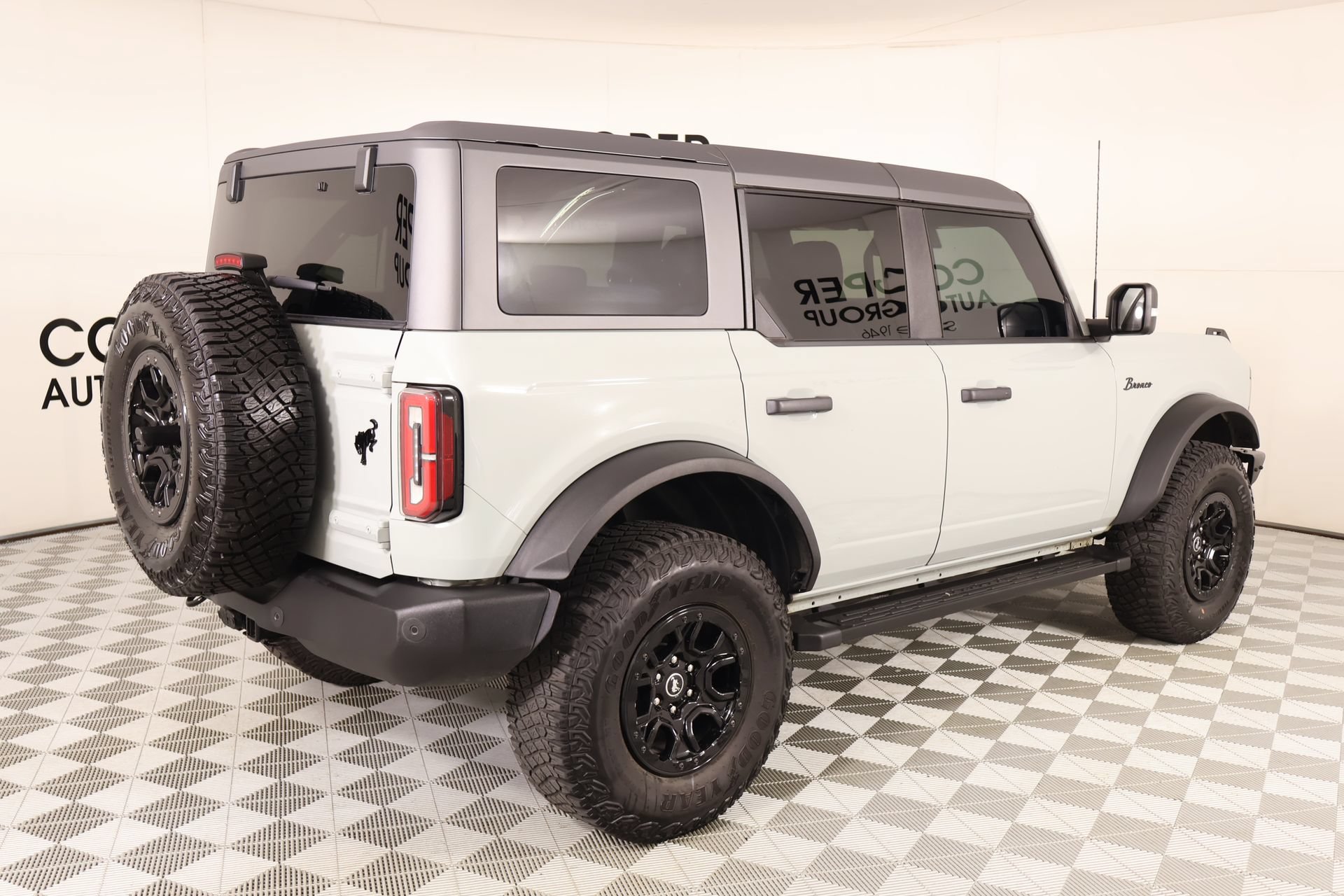 Certified 2024 Ford Bronco Wildtrak AWD/4WD image 21