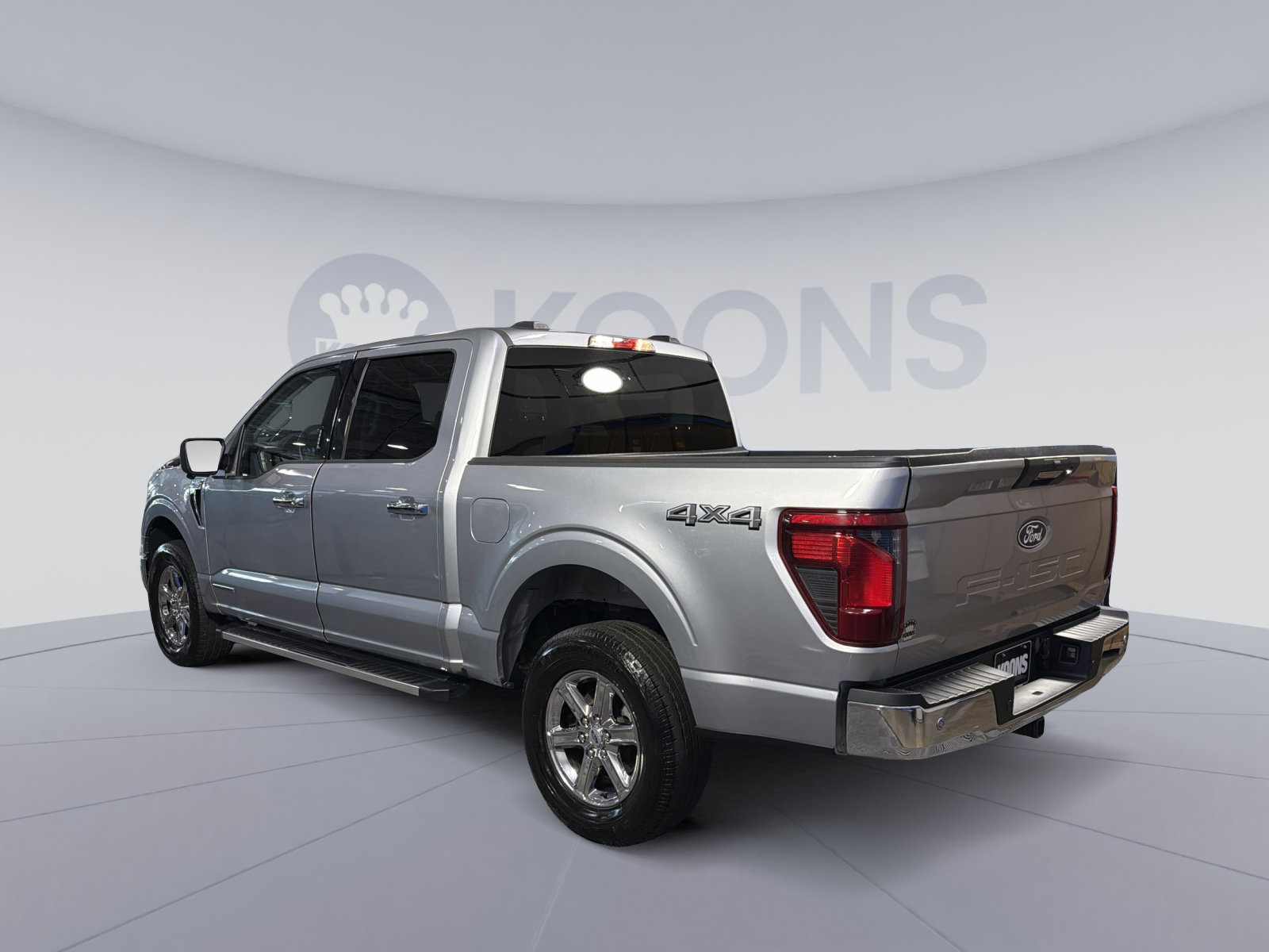 Certified 2024 Ford F150 XLT w/ Mobile Office Package AWD/4WD image 4