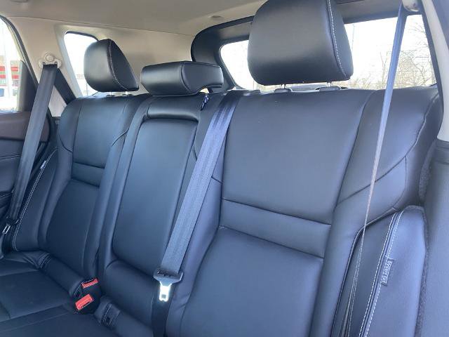 Used 2023 Nissan Rogue SL w/ SL Premium Package image 30