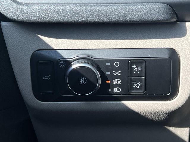 Certified 2022 Ford Escape SEL image 29