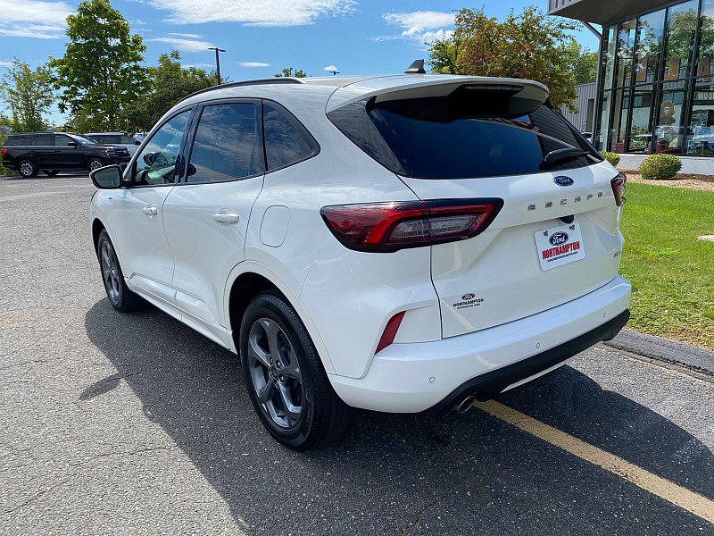 Certified 2023 Ford Escape ST-Line Select w/ Tech Pack #1 AWD/4WD image 6