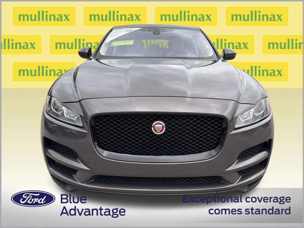 Used 2017 Jaguar F-PACE Premium image 6