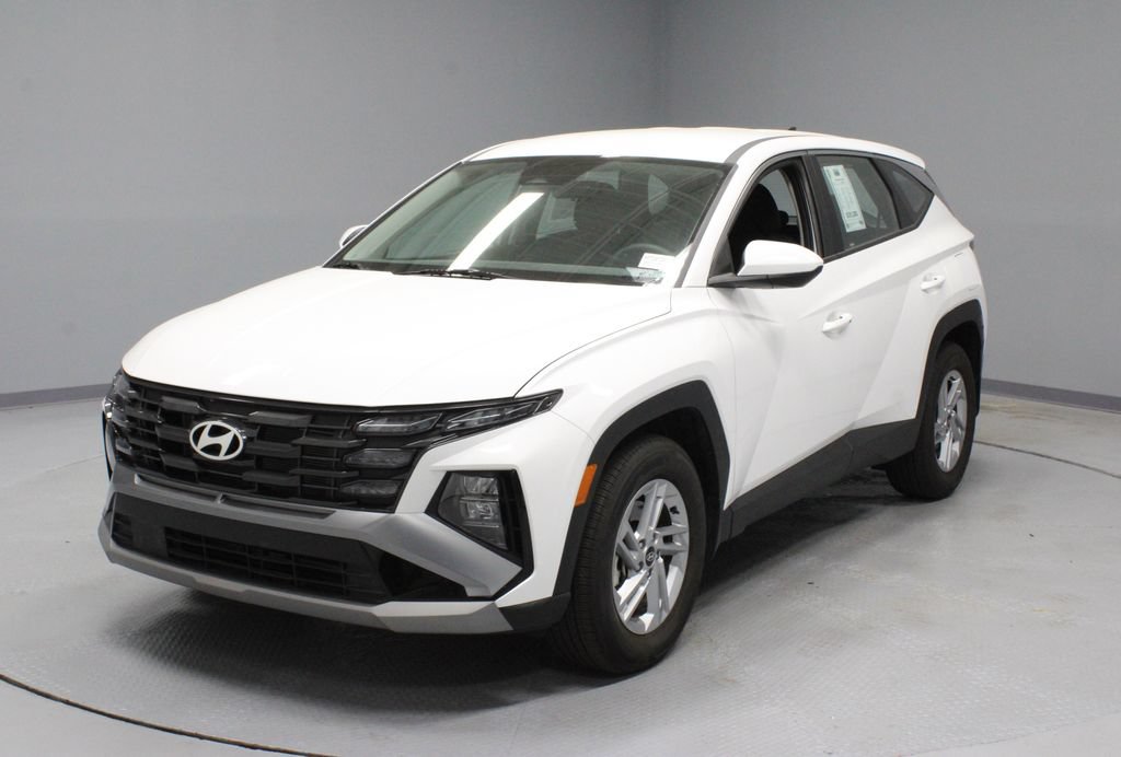 Used 2025 Hyundai Tucson SE FWD image 6