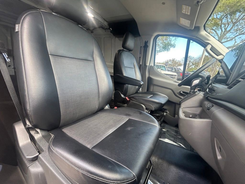 Certified 2024 Ford Transit 350 Low Roof image 26