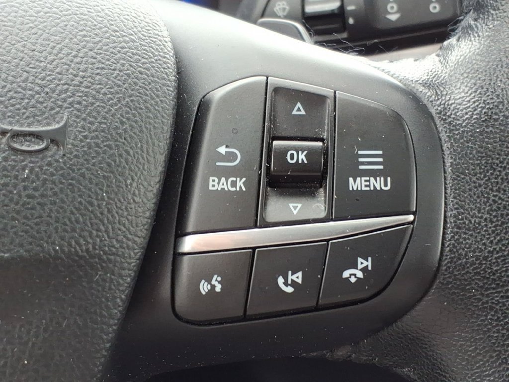 Certified 2020 Ford Escape Titanium AWD/4WD image 24