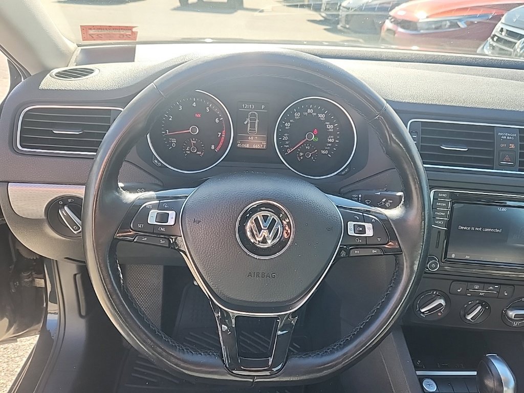 Used 2017 Volkswagen Jetta SE FWD image 12