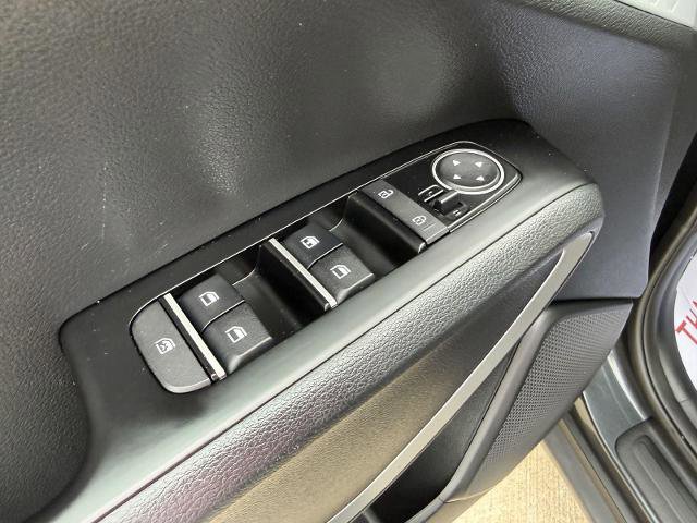 Used 2025 Kia Soul LX w/ LX Technology Package FWD image 14