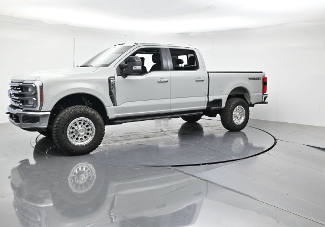 Certified 2025 Ford F250 Lariat w/ Lariat Ultimate Package AWD/4WD image 5