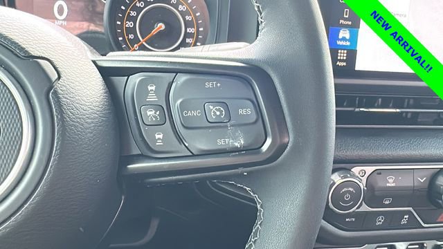 Used 2025 Jeep Wrangler Sport AWD/4WD image 21