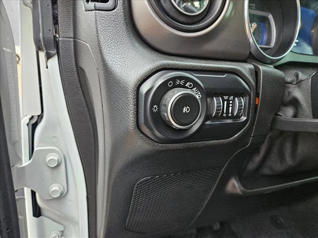 Used 2019 Jeep Wrangler Unlimited Sport S image 25