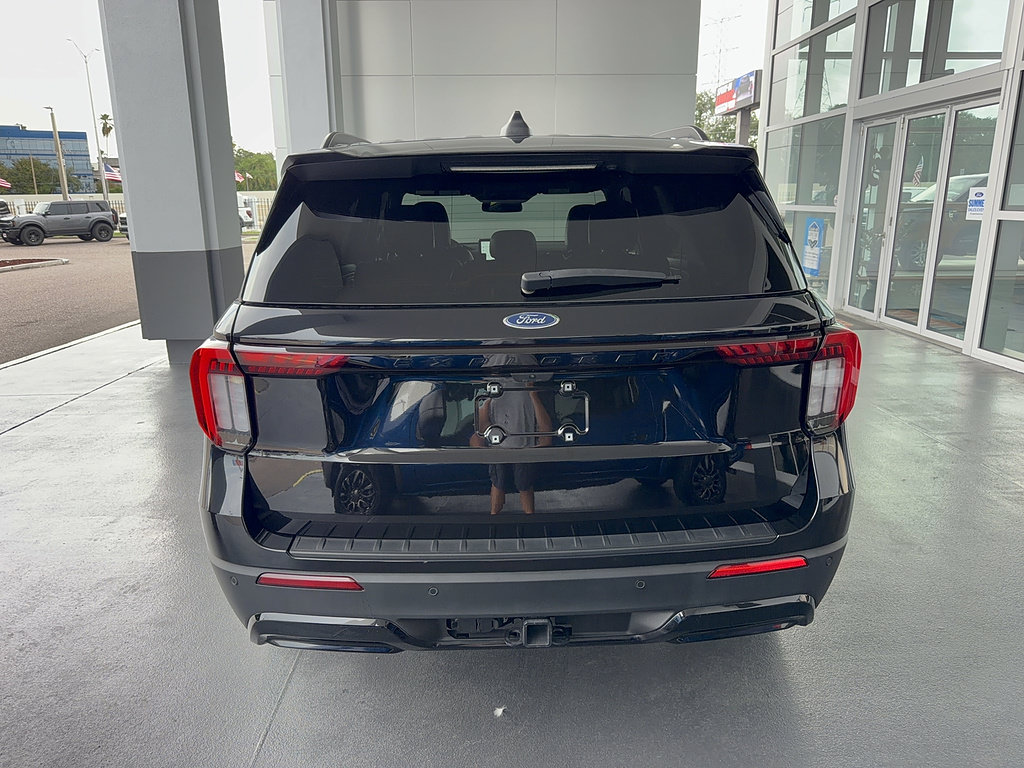 Certified 2025 Ford Explorer ST-Line w/ Premium Package RWD image 6