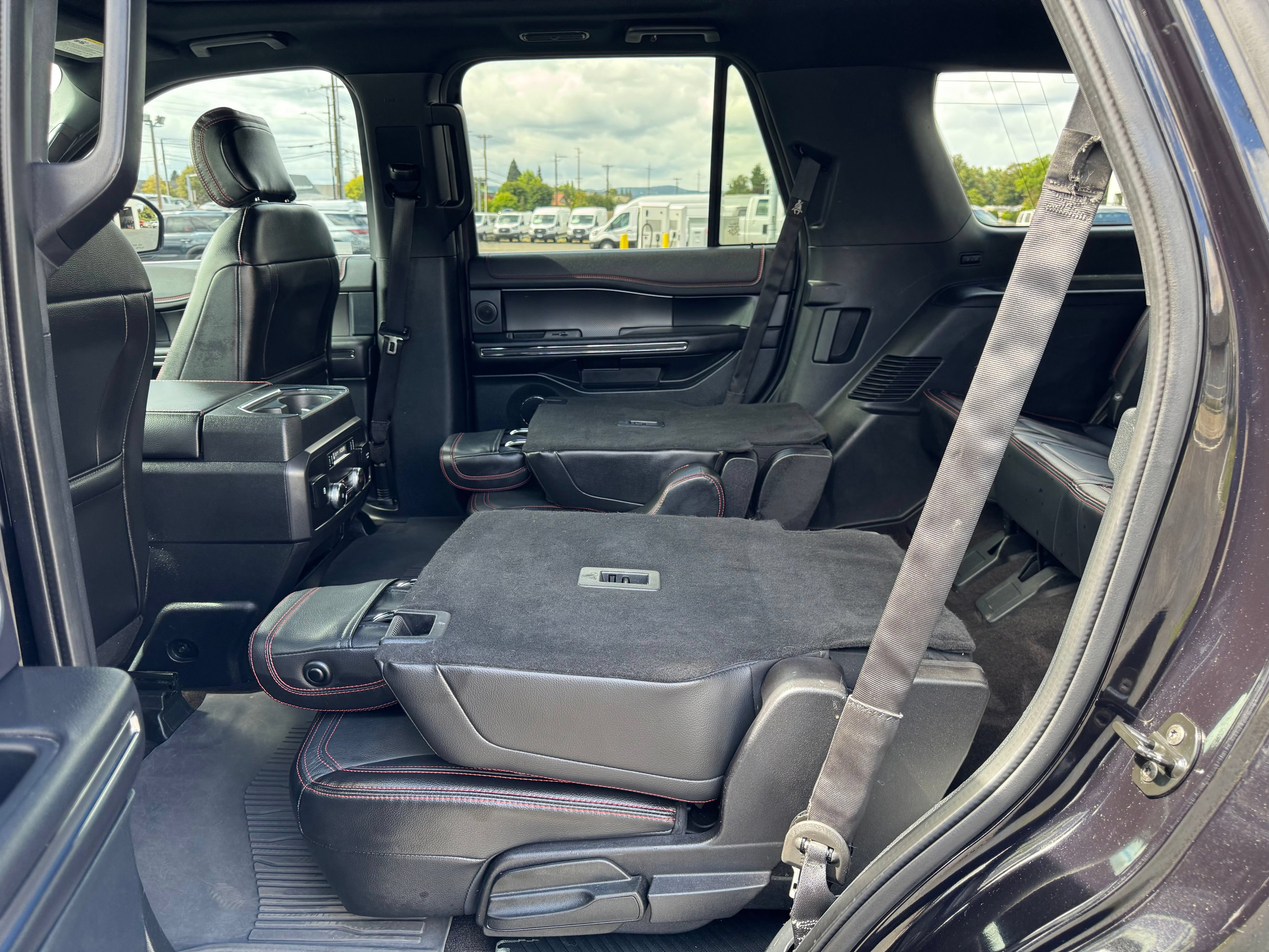 Certified 2020 Ford Expedition Limited w/ Equipment Group 303A AWD/4WD image 28