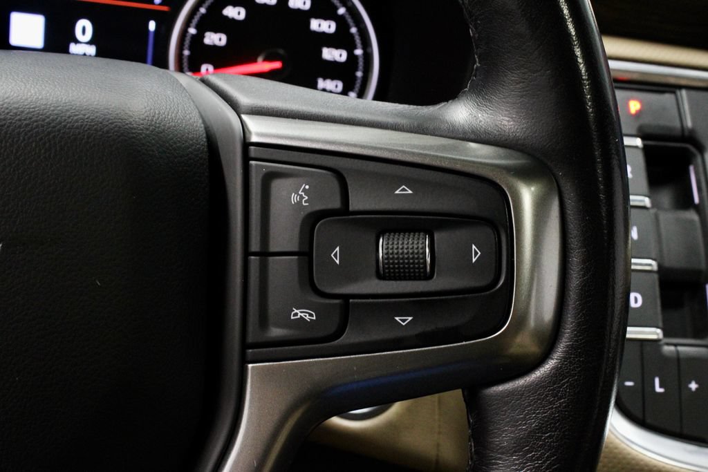 Used 2021 Chevrolet Suburban Premier w/ Premium Package AWD/4WD image 32