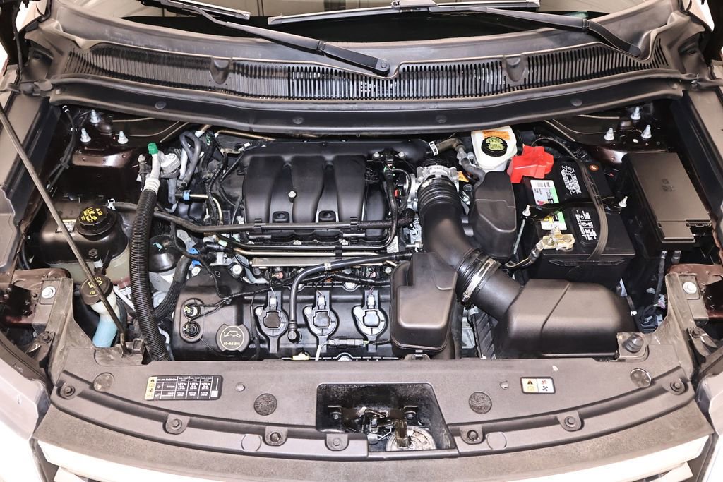 Certified 2018 Ford Explorer XLT w/ Equipment Group 202A image 48