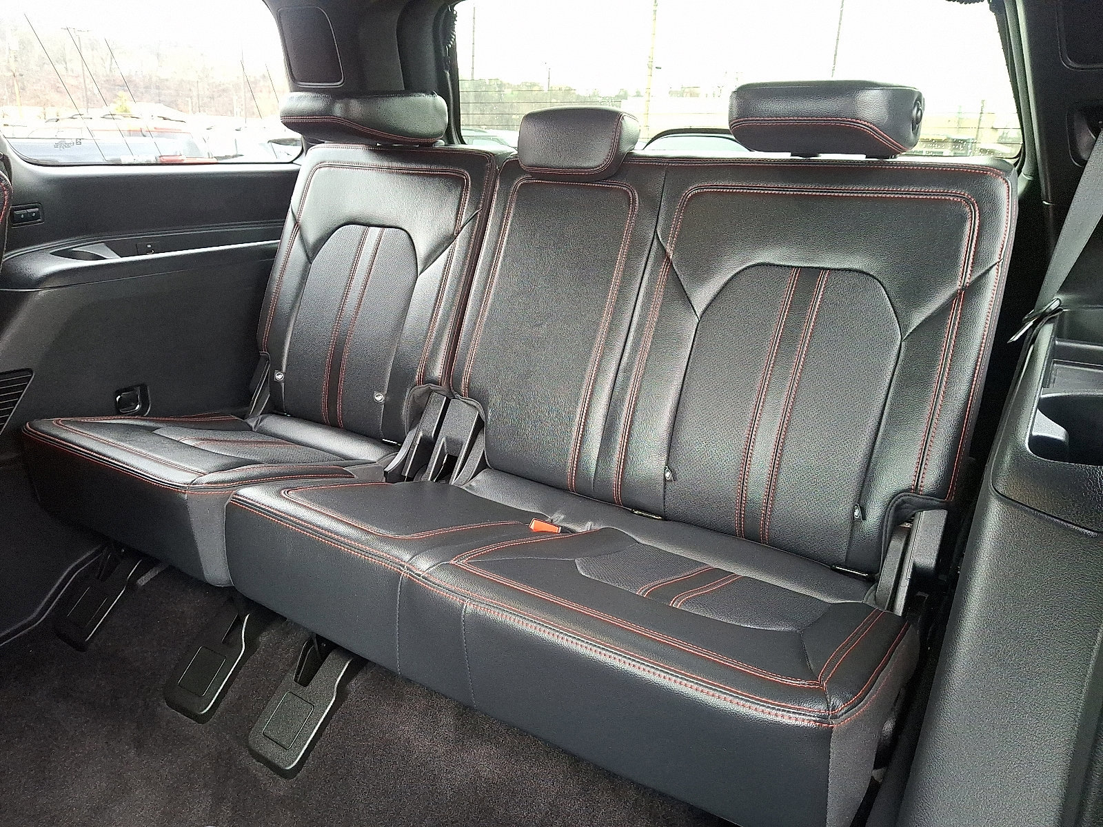 Certified 2022 Ford Expedition Limited image 11