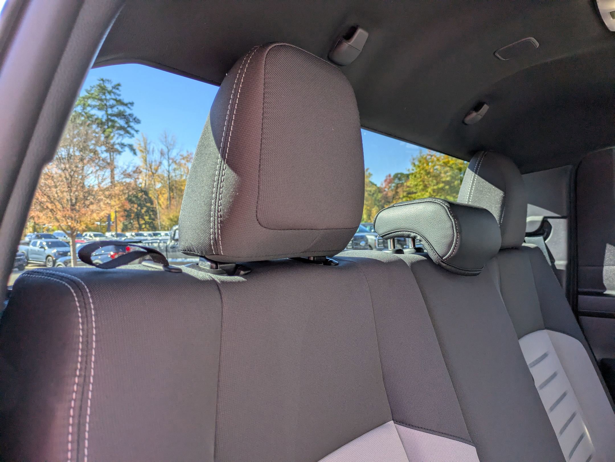 Used 2025 Toyota Tacoma TRD Sport image 37