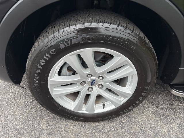 Certified 2019 Ford Explorer XLT w/ Equipment Group 202A AWD/4WD image 10