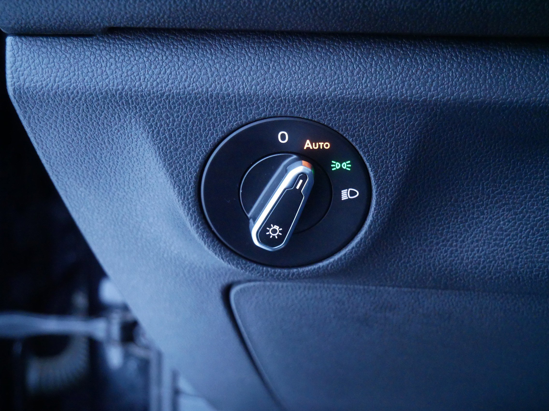 Used 2024 Volkswagen Jetta SE image 26